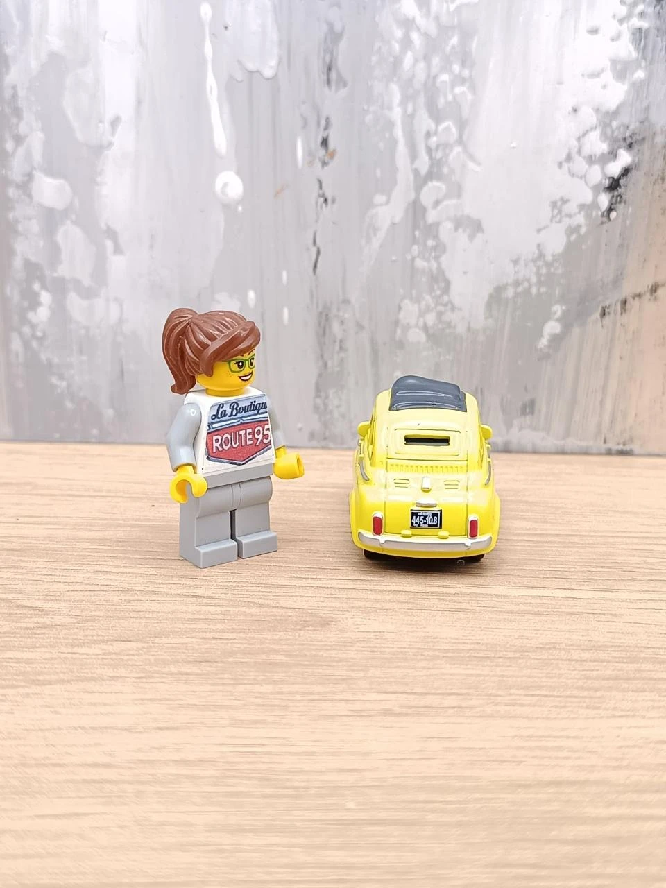Carro Cars Luigi - Brinquedo novo (CBS10) – photo 6